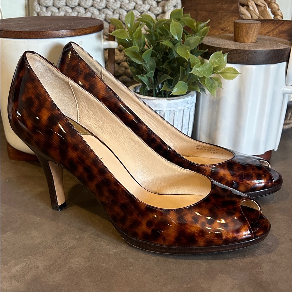 Cole Haan Nike Air Women’s Patent Peep-Toe Pumps in Tortoiseshell Brown Sz 8
